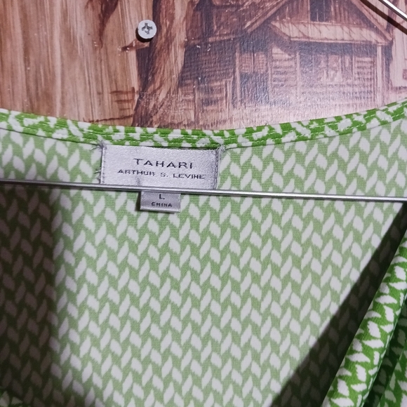 NWT Tahari Arthure S Levine Green Geometric Cowl Neck Size Large - Picture 3 of 7